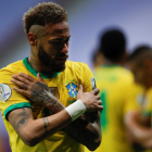 Neymar celebra el gol que marcó de penalti ante Venezuela.