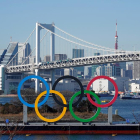 Unos aros olímpicos, en una de las zonas de Tokio.