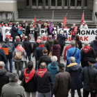 Una manifestació de pensionistes reclamant prestacions d’almenys 1.080 euros.