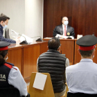 El acusado de tráfico de drogas y tenencia il·licita de armas en el juicio de conformidad hecho en la Audiencia de Lleida.