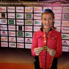 Núria Ribalta, con la medalla de oro lograda en Bilbao.