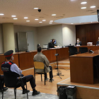 El acusado, ayer en la primera sesión del juicio celebrado en la Audiencia de Lleida. 