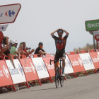 Damiano Caruso celebra su triunfo tras una gran escapada.