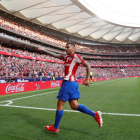 Miguel Ángel Correa celebra su gol ante los cerca de 25.000 espectadores del Wanda Metropolitano.
