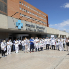 Protesta de personal de l’Arnau l’any passat per la falta de recursos en el sistema sanitari.