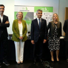 El president de la Trobada Empresarial al Pirineu, Vicenç Voltes, amb altres membres de l'entitat, el 23 de setembre a la Llotja de Lleida.