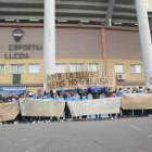 Manifestación de protesta de los jugadores del Lleida y de la base