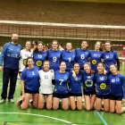 Las jugadoras del Cecell ayer en el Joan Oró.