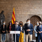 El president, Pere Aragonès, acompañado del vicepresident, Jordi Puigneró, y los consellers del Govern.