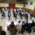 La reunión, con tres delegados de la Generalitat y una treintena de alcaldes afectados, ayer en Vinaixa.