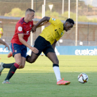 Una acció d’atac del Lleida, durant el partit que va disputar ahir a Tajonar.