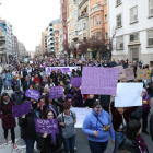 Dos marxes per celebrar el Dia de la Dona - La ciutat de Lleida va commemorar l’any passat el Dia Internacional de les Dones amb dos manifestacions que van efectuar gairebé el mateix recorregut amb mitja hora de diferència. La marxa convocada p ...