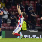 Luka Modric celebra la victòria i la classificació de Croàcia.