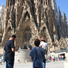 La Sagrada Família ha reobert portes als turistes després de set mesos de pausa.