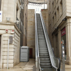 Imatge de les actuals escales mecàniques de la plaça Sant Joan, que no funcionen des de fa mesos.