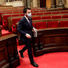 Pere Aragonès abandonant el Parlament després de l’aprovació dels pressupostos dijous.
