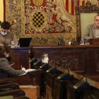 Toni Postius (Junts) y el alcalde, Miquel Pueyo (ERC), en un pleno de la Paeria.