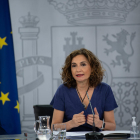 La portaveu del Govern central i ministra d’Hisenda, María Jesús Montero, ahir en roda de premsa.