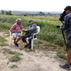 Jesús Calleja parlant amb Joan Mata Pijuan, el Tato, el maig passat a Penelles.
