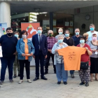 Foto de família amb gran part dels participants en l’homenatge.