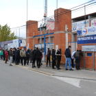 Cues ahir a les taquilles del Mollerussa per comprar entrades per al partit davant del Getafe.