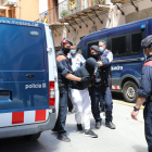 Uno de los detenidos, el viernes en los juzgados de Balaguer. 