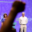 Acte ahir de l’ANC amb la presidenta, Elisensa Paluzie, i el vicepresident, David Fernández.