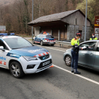 Imagen de ayer un control de los Mossos d’Esquadra en la entrada a la Val d’Aran desde Francia.