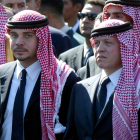 Imatge del príncep Hamzah bin Hussein i el rei Abdullah II.