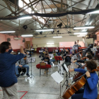 Assaig ahir de l’Orquestra de Cambra Catalana i el Jove Projecte Orquestral, que avui obren el festival.