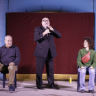 L’humorista italià Leo Bassi va omplir ahir la carpa del Buuuf amb l’espectacle ‘Best of Bassi’.