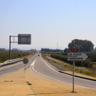 L’N-240 entre Lleida i les Borges Blanques, pràcticament buida ahir al migdia.