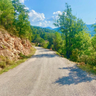 El ayuntamiento parchea cada año esta carretera.