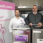 Marc Triola d'Equipo H, i Antonio Álamo, responsable de Besser Vacuum Spain.