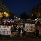 Más de quinientas personas se manifestaron ayer para reclamar una residencia en Pardinyes y contra el albergue proyectado por la Paeria.
