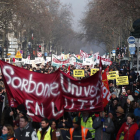 Imagen de la manifestación celebrada ayer por las calles de París.