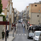 Vista general del carrer Sant Martí, que enllaça Prat de la Riba amb el Barri Antic.