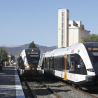 Los dos trenes de la línea ayer en Balaguer.