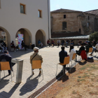 La reunió va tenir lloc al pati de l’antic convent de Santa Clara.