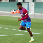 Ansu Fati durante el entrenamiento de ayer del Barça.