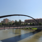 La pasarela peatonal que el ayuntamiento de Balaguer reparará.