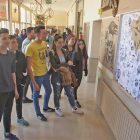 Las propuestas artísticas de alumnos en la feria ‘ONmercART’ podrán visitarse hasta el viernes.