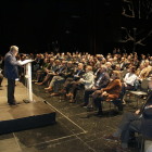 Ros pronunció la conferencia organizada por el Colegio de Periodistas en el escenario de la Llotja.