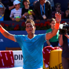 Rafa Nadal celebra la victoria, ayer en su estreno en el torneo Conde de Godó.