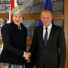 Theresa May también se reunió con el presidente del Consejo Europeo, Donald Tusk.