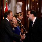 Rajoy, abierto a reformar Constitución pero no para "contentar" a separatistas