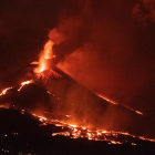 Imatge dels vessaments de lava que s’han produït durant les últimes hores.