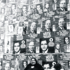 Pegada de carteles electorales en el año 1999.