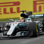 ‘Pole’ de Hamilton en Suzuka y Sainz adelanta su debut con Renault