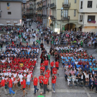 Tots els participants es van concentrar ahir a la plaça dels Oms, davant de l’ajuntament de la Seu d’Urgell.